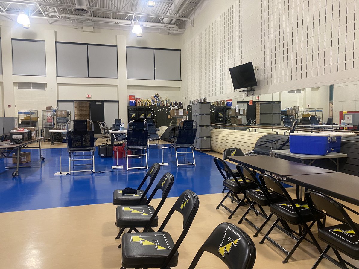 freedomHS__nhs's tweet image. Today we held our first National Honor Society blood drive of the school year! A big thank you to Miller-Keystone, volunteers, donors, and recruiters for making this process such a fulfilling and successful experience! Our next blood drive will be in February. See you there!🩸❤️