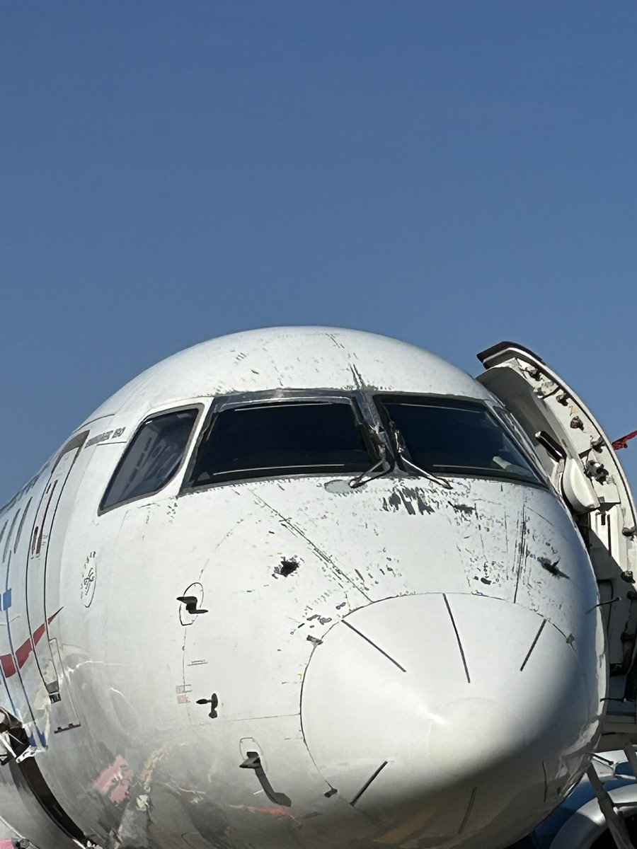 Reloadedenergy's tweet photo. así mi avión de hoy @Aeromexico opuerto https://t.co/yb0WjEnUXH