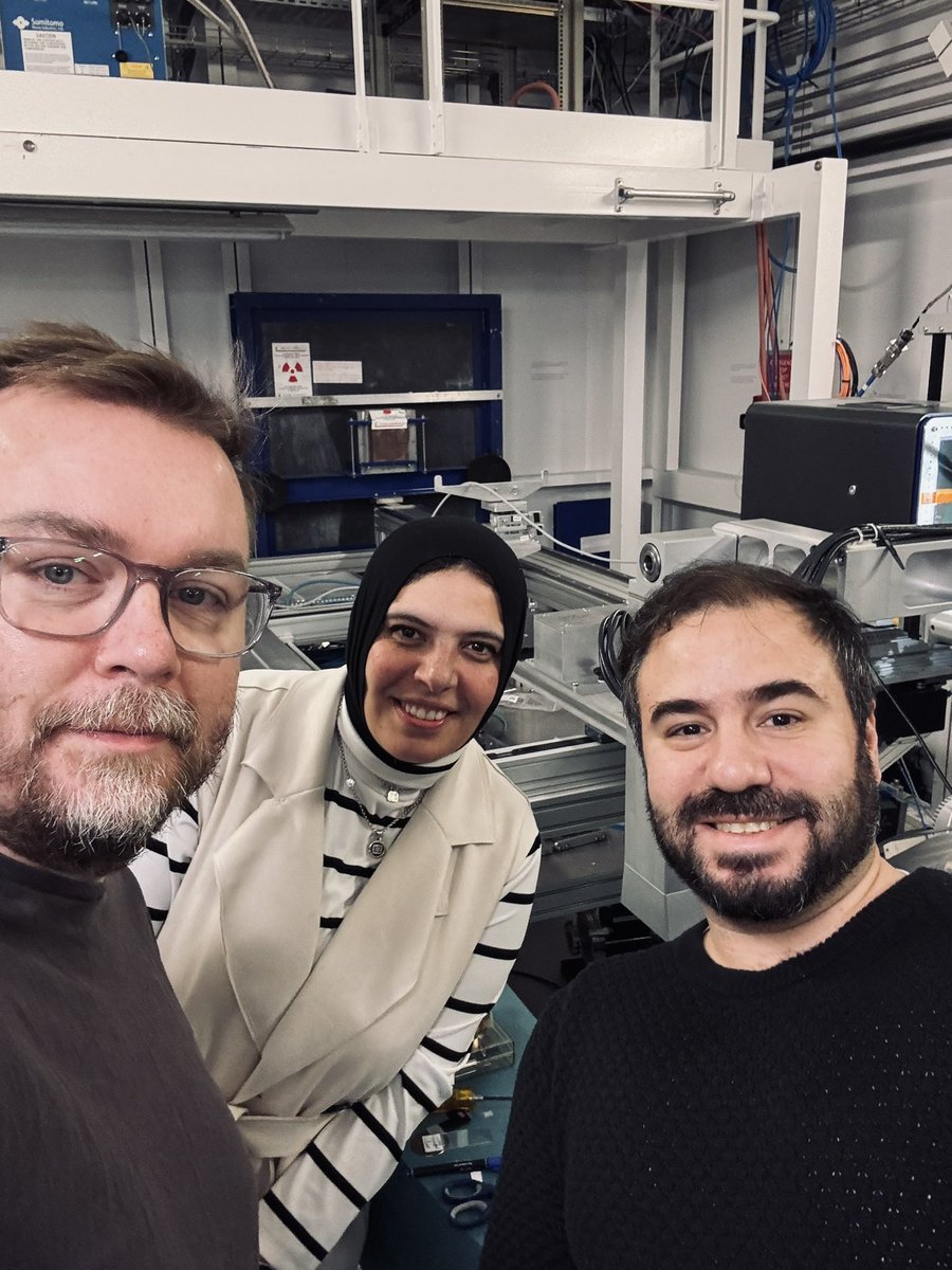 Phil Wynn Davies (@superwynn) on Twitter photo Another fantastic time in Grenoble can’t thank everyone from <a href="/XMaSBeam/">XMaS Beamline</a> enough for their support in looking at our AI teeth samples. We were honoured to briefly meet UK science diplomat <a href="/JeremyLumb/">Jeremy Lumb</a> (thanks for promoting uk science) who would be welcome in <a href="/leedsdentistry/">Leeds Dental School</a> too 🙂 Another fantastic time in Grenoble can’t thank everyone from <a href="/XMaSBeam/">XMaS Beamline</a> enough for their support in looking at our AI teeth samples. We were honoured to briefly meet UK science diplomat <a href="/JeremyLumb/">Jeremy Lumb</a> (thanks for promoting uk science) who would be welcome in <a href="/leedsdentistry/">Leeds Dental School</a> too 🙂