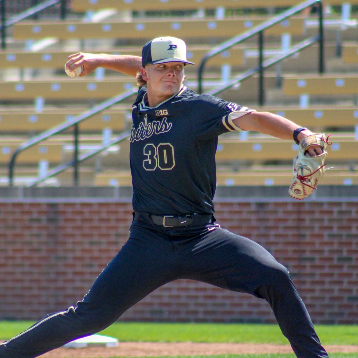4⃣ new #Boilermakers on @D1baseball's list of 5⃣0⃣. #BoilerUp 

💪 @Barron_Sawyer 
💪 @MaclaneFinley2 
💪 <a href="/KolzeNick/">Nick Kolze</a> 
💪 <a href="/GavinBeuter/">Gavin Beuter</a>