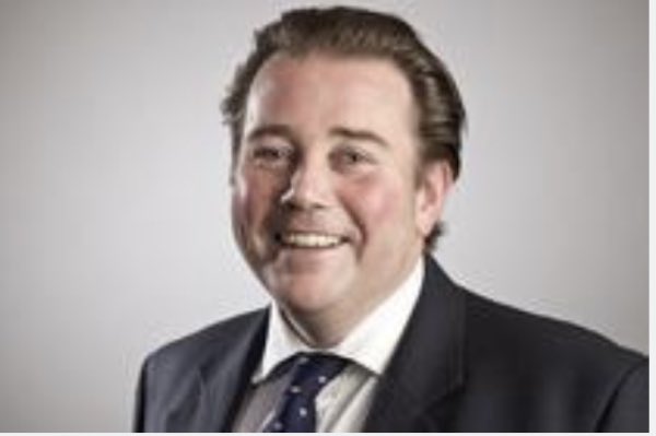 Doctors 

What are you going to do?

<a href="/gmcuk/">GMC</a> are laughing in your face . 

This guy who ISN’T a doctor gets paid £285, 000 per year to ensure patient safety . Instead , he puts patients in danger and goes to a fancy  private GP clinic when he’s sick , paid for by DRs !!