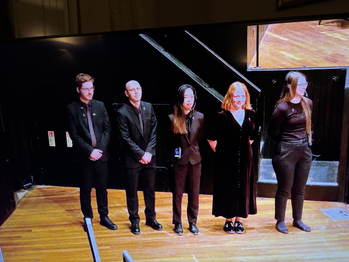 petereales tweet media