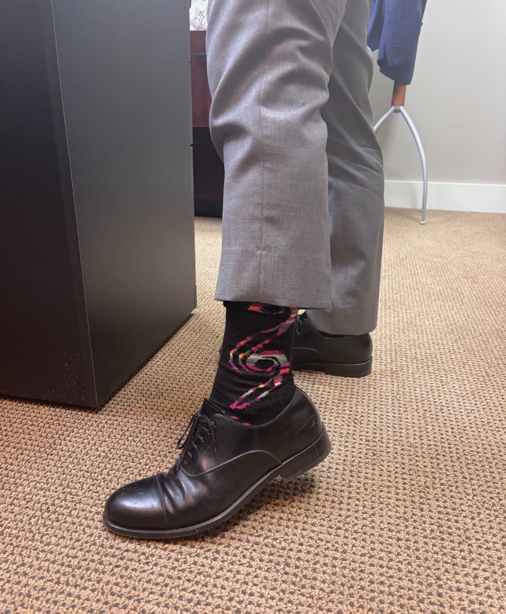 khouryautogroup's tweet image. 🧦 National Sock Day! Because life’s too short for boring socks, and our team understood the assignment.🤩

#TheKhouryGroup #NationalSockDay #FunAndFestive