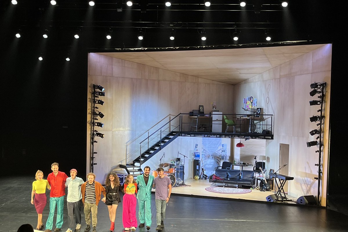 Marta Romagosa (@romagosamarta) on Twitter photo Quan una adaptació radical és una meravella es diu i ja està. La veritat sempre per davant #Elmisantrop al <a href="/teatrelliure/">Teatre Lliure</a> Quina meravella😍 Quan una adaptació radical és una meravella es diu i ja està. La veritat sempre per davant #Elmisantrop al <a href="/teatrelliure/">Teatre Lliure</a> Quina meravella😍