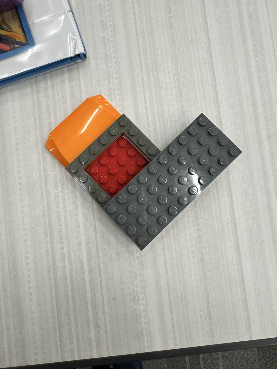 tonyashawGT's tweet photo. More @LEGO β€οΈβ€οΈs for the Build to Give campaign! #BuildToGive #polserproud https://t.co/Fl9R1wsKUQ