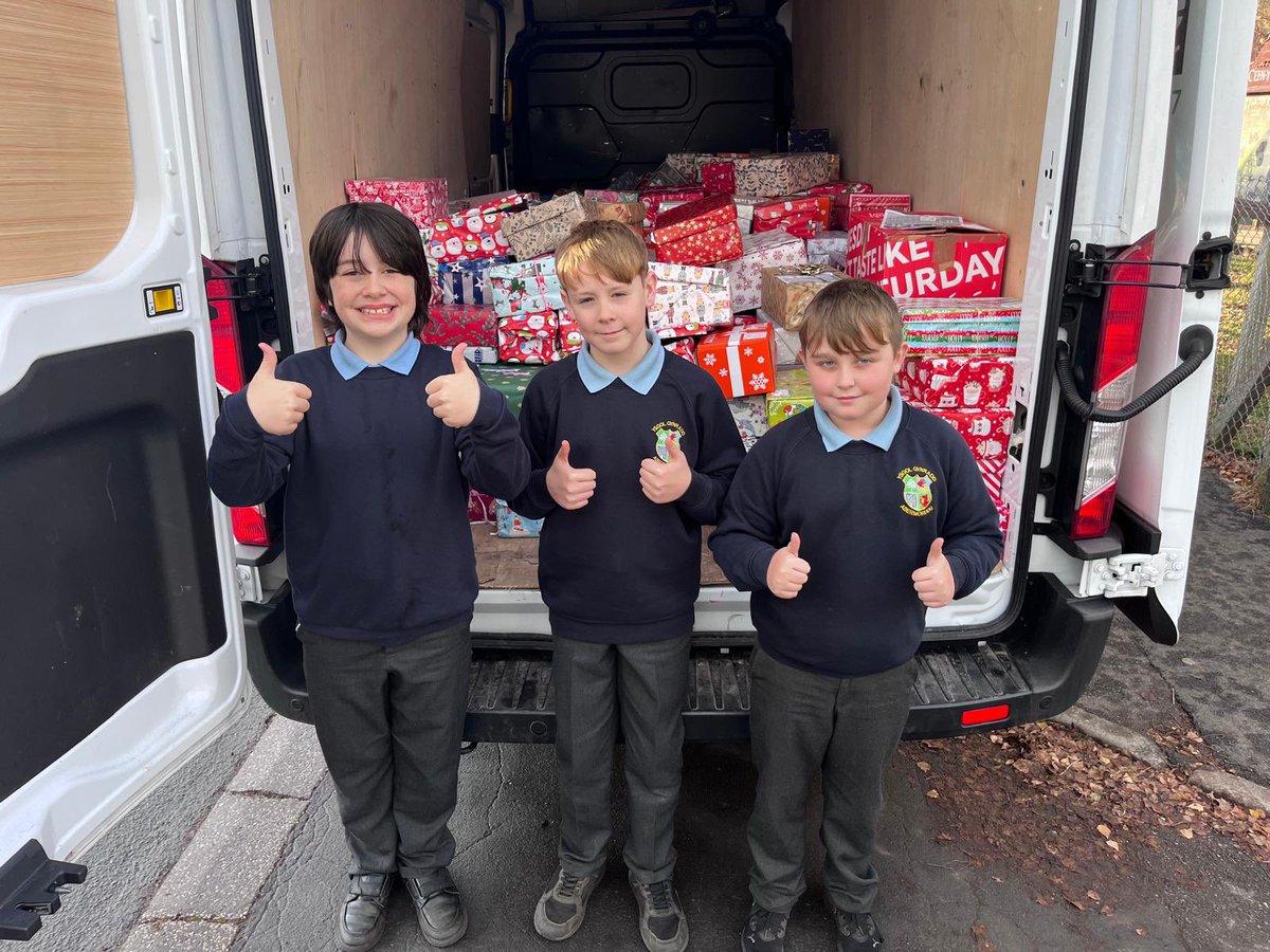 Diolch yn fawr to our families for supporting this fantastic local charity <a href="/Teams4u/">Teams4u</a> ! We really appreciate your kindness and generosity 🥰🎄🎅🏼🎁  #beabermorddu #WorkingTogetherToMakeADifference