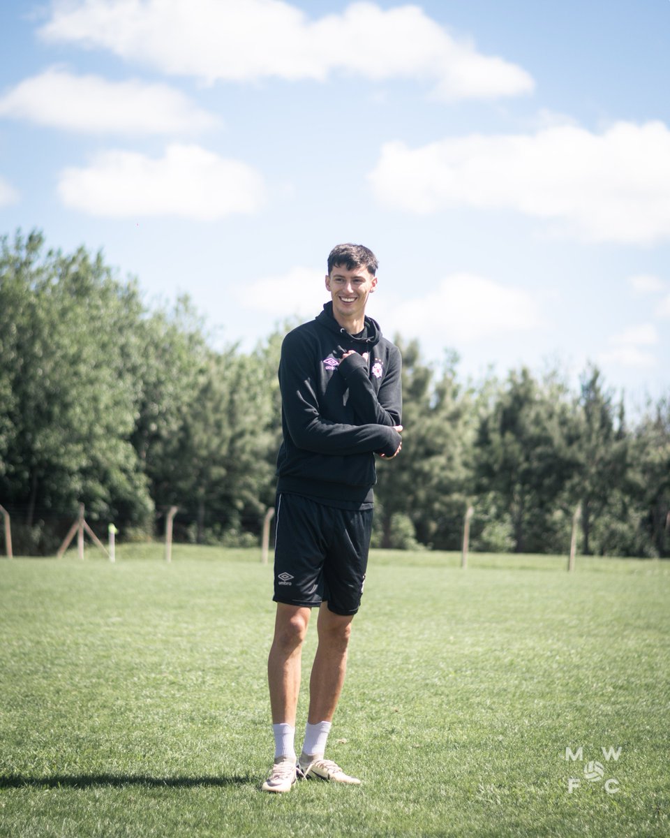 👋🏼 𝐇𝐨𝐥𝐚 𝐆𝐮𝐢𝐥𝐥𝐞

Volvió y ya se encuentra a la orden del Tony 🫡