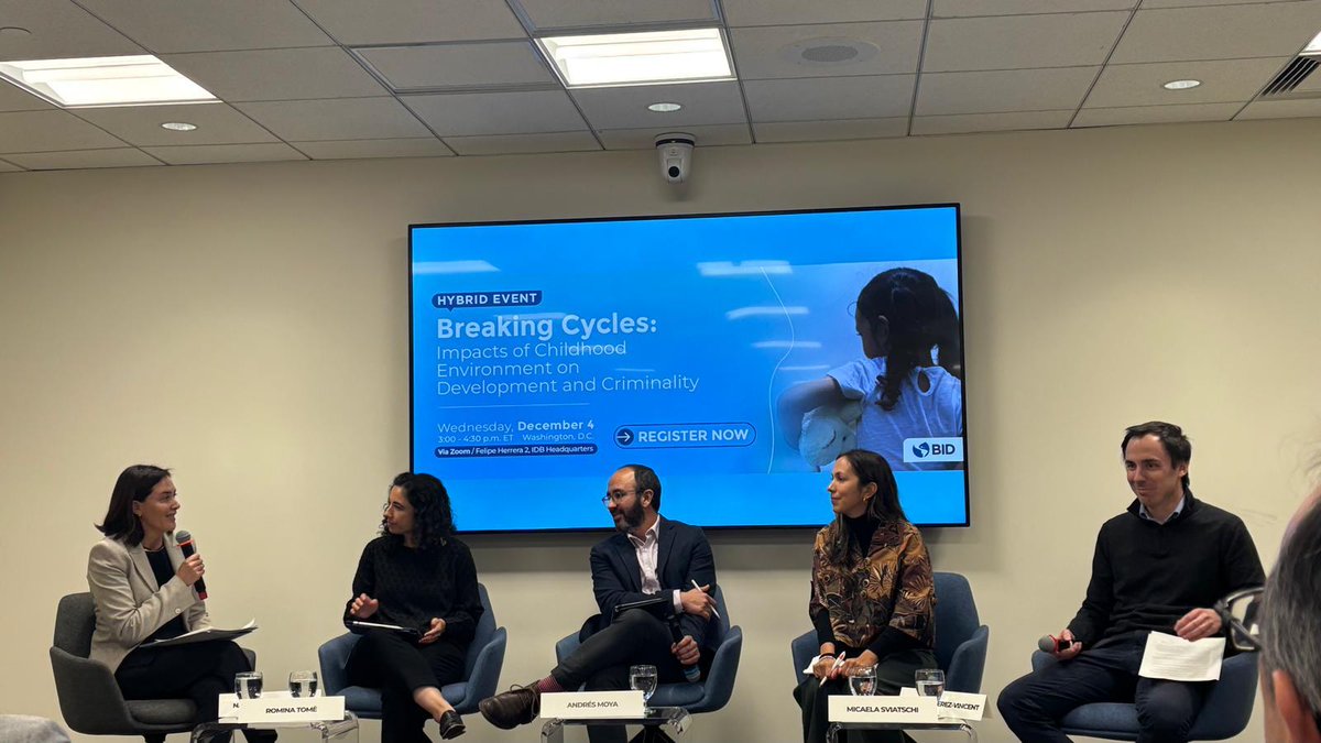 Semillas de Apego (@semillasdeapego) on Twitter photo 📄 <a href="/Andr3sMoya/">Andrés Moya</a> estuvo en el seminario Breaking Cycles: Impacts of Childhood Environment on Development and Criminality organizado por <a href="/el_BID/">Banco Interamericano de Desarrollo</a>, presentando su último paper Caregiver Mental Health and Early Childhood Development: Experimental Evidence from a Conflict-Affected 📄 <a href="/Andr3sMoya/">Andrés Moya</a> estuvo en el seminario Breaking Cycles: Impacts of Childhood Environment on Development and Criminality organizado por <a href="/el_BID/">Banco Interamericano de Desarrollo</a>, presentando su último paper Caregiver Mental Health and Early Childhood Development: Experimental Evidence from a Conflict-Affected