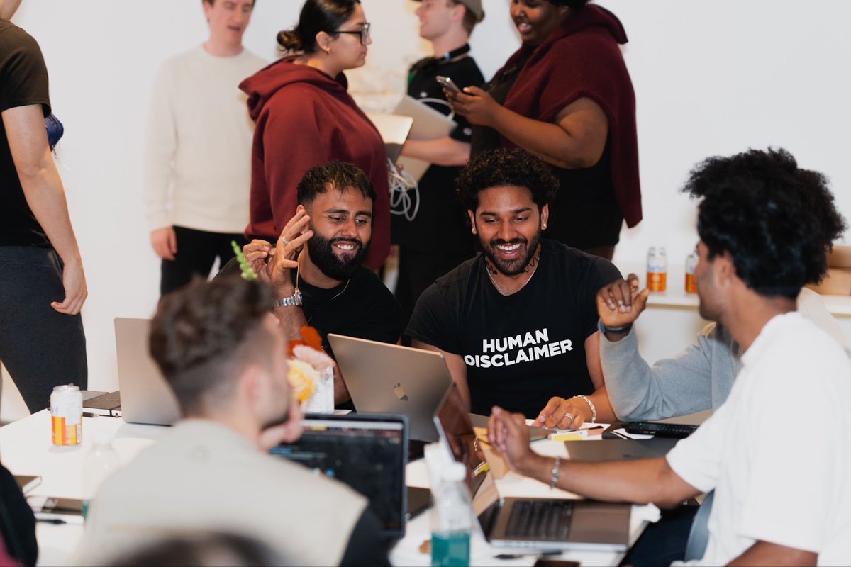 GoogleLabs's tweet photo. Last month, we visited @Hxouse to chat with Toronto’s creative community about maximizing possibilities with AI. We loved hearing fresh perspectives on how #ImageFX, #MusicFX, #GenType, #NotebookLM could supercharge creative workflows. Thanks for having us! https://t.co/UKljIgf3lr