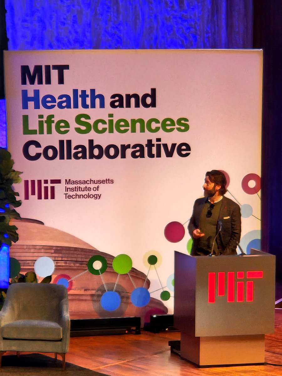ChemistryMIT's tweet photo. J. W. Kieckhefer Professor Alex K. Shalek, the Director of @MIT_IMES, presented a talk this afternoon at the MIT Health and Life Sciences Collaborative. #MITHLSC https://t.co/ffQKiZFYft