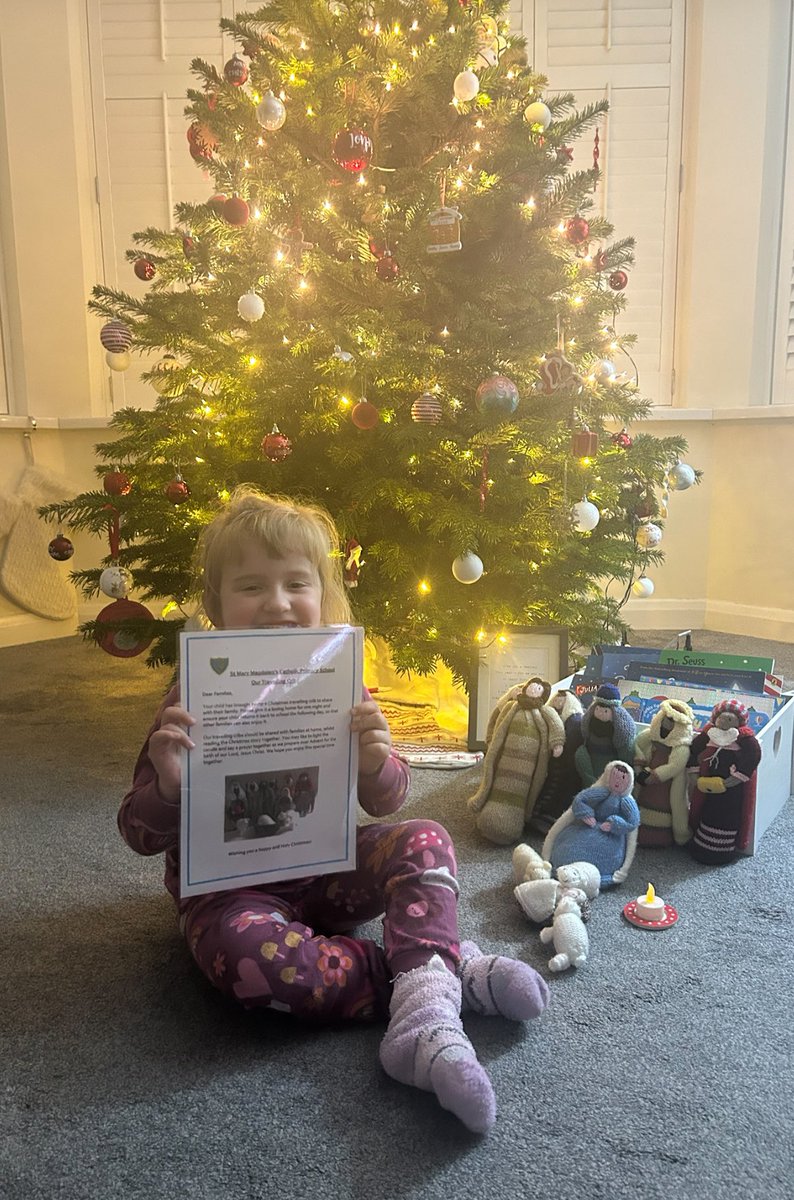 joannafos1111's tweet photo. @SMagdalens 
Jessie has enjoyed having the travelling crib tonight https://t.co/zItB6LodDY