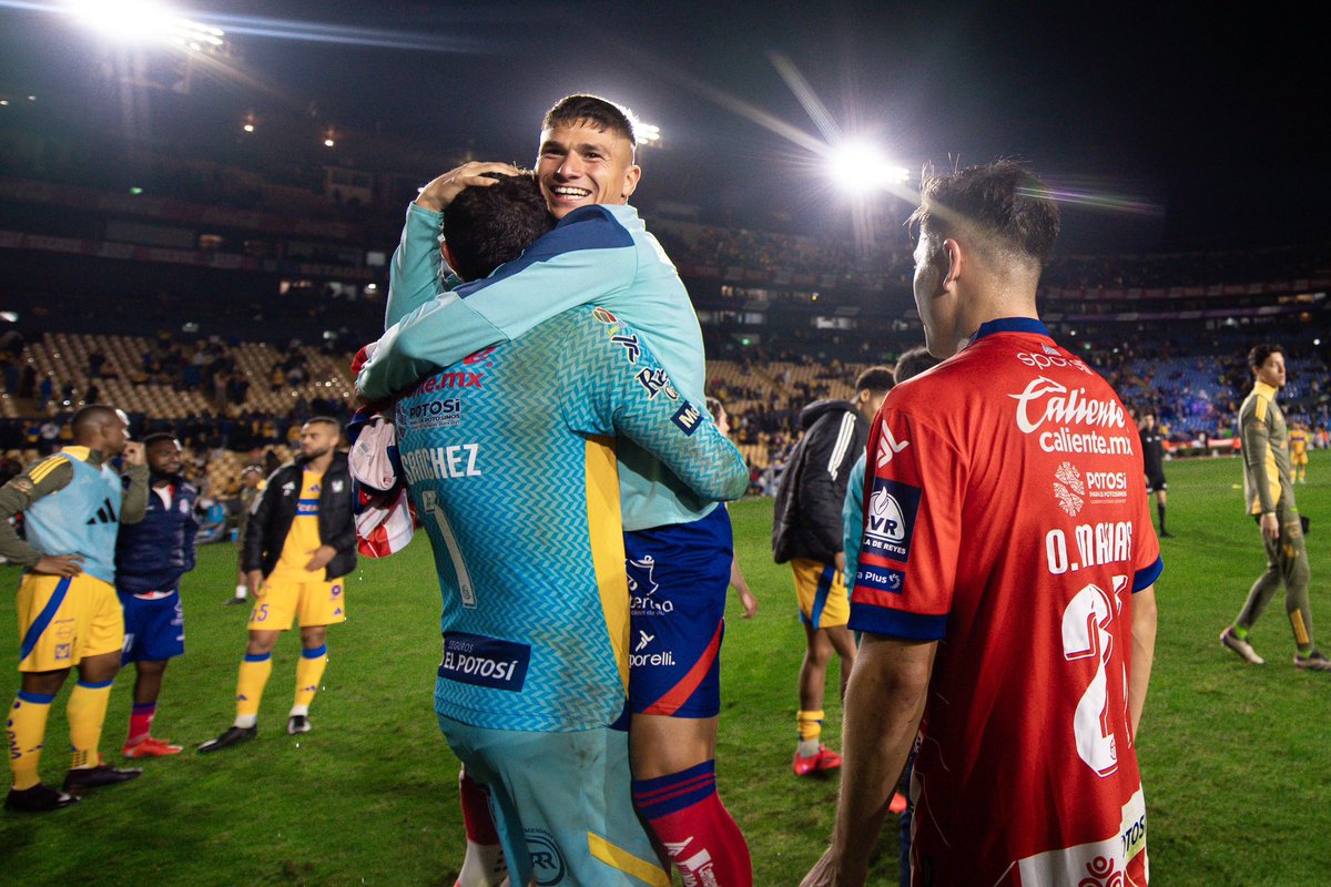Mexitips1's tweet photo. Si hoy el Atlético de San Luis le gana a Monterrey voy a sortear $2,500MX entre los RT 🔄 de esta publicación 

Solo participan seguidores https://t.co/7bd97GCZ2Z