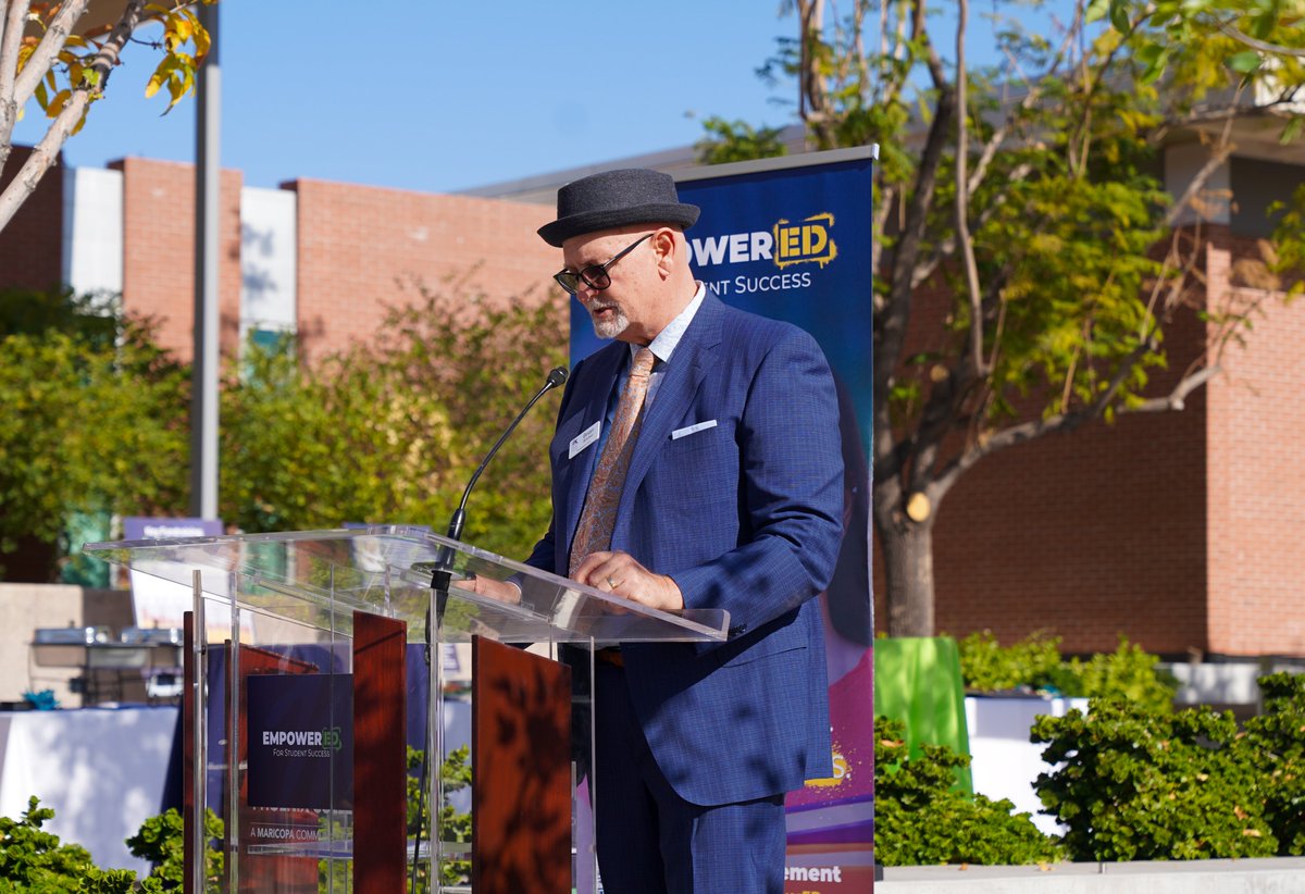 mcccd's tweet photo. .@PhoenixCollege hosted MCCCD leaders, community partners, donors, and more for @MaricopaFND’s launch of #EmpowerED! The campaign works to reduce financial barriers that stand in the way of college opportunities. 

Pledge your support today: https://t.co/p6EttHq2EU https://t.co/TYH53pQZ3X