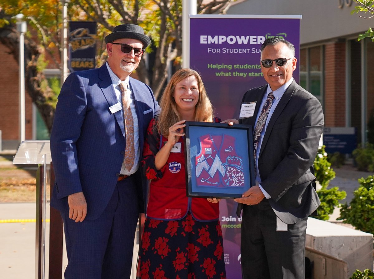 Maricopa Community Colleges (@mcccd) on Twitter photo .<a href="/PhoenixCollege/">Phoenix College</a> hosted MCCCD leaders, community partners, donors, and more for <a href="/MaricopaFND/">Maricopa Community Colleges Foundation</a>’s launch of #EmpowerED! The campaign works to reduce financial barriers that stand in the way of college opportunities.
Pledge your support today: mcccdf.org/empowered .<a href="/PhoenixCollege/">Phoenix College</a> hosted MCCCD leaders, community partners, donors, and more for <a href="/MaricopaFND/">Maricopa Community Colleges Foundation</a>’s launch of #EmpowerED! The campaign works to reduce financial barriers that stand in the way of college opportunities.
Pledge your support today: mcccdf.org/empowered