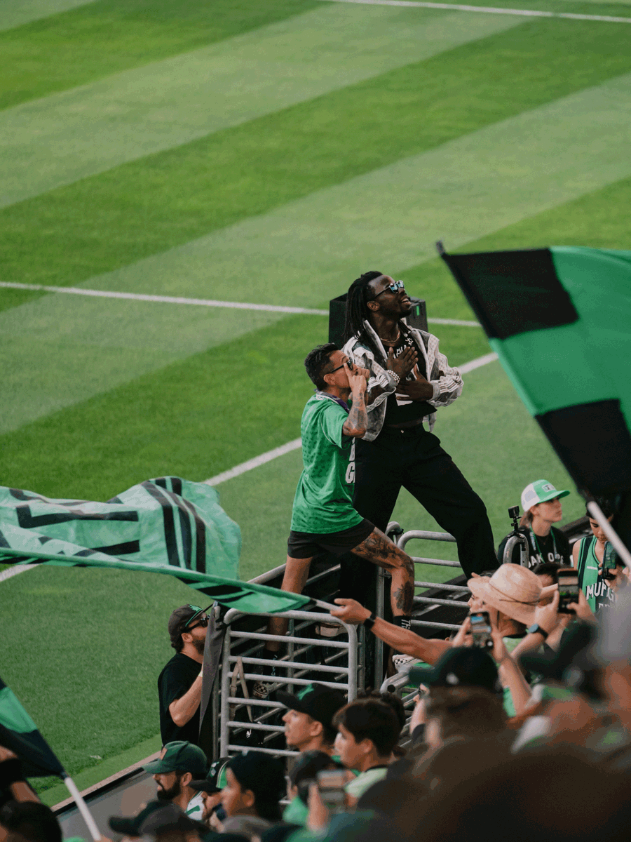 AustinFC's tweet photo. All our favorite colors. 🎶💚

@BlackPumasMusic always at the top of the @Q2Stadium playlist! https://t.co/xljSWfbfDh