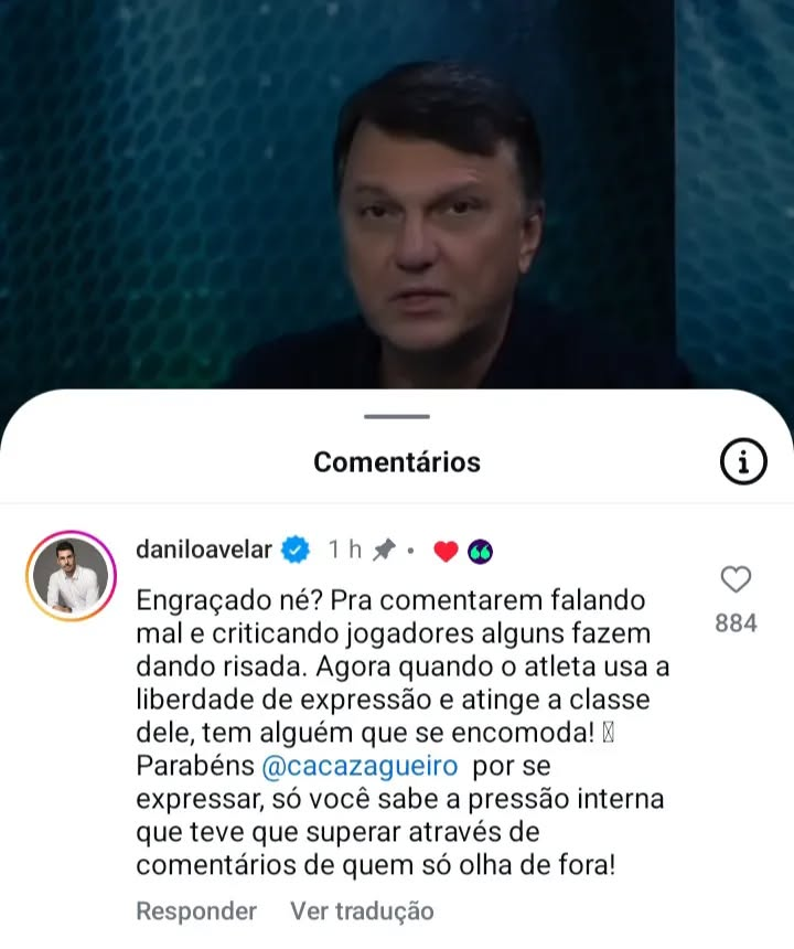 rogerplis's tweet photo. Bela atitude do Avelar. Esses comentadores de futebol tem q entender q eles são insignificantes para o futebol. https://t.co/DEmqtJW3Pa