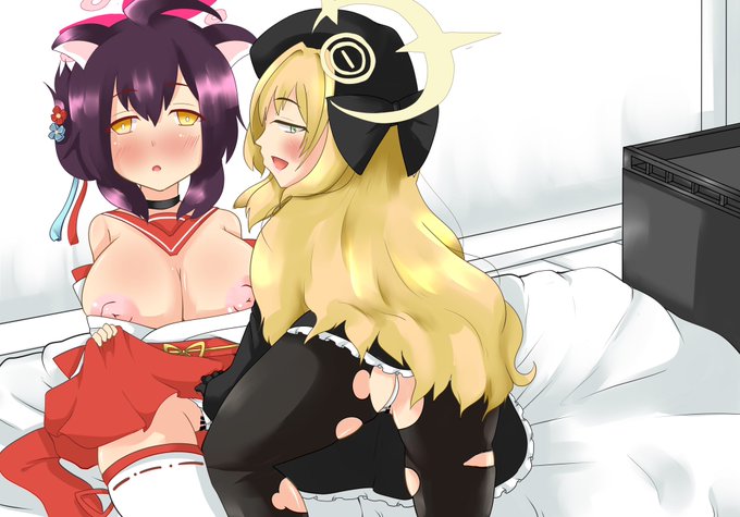 今日の朝活。冬コミ1冊目の表紙完成。
あとは2冊目の本文サンプル。 