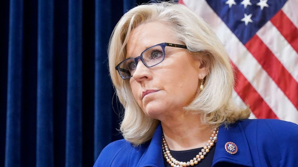 DisavowTrump20's tweet image. 🚨NEW: President Biden is considering a preemptive pardon for Former Rep. Liz Cheney prior to Donald Trump taking office. Trump has previously threatened that Cheney would face prosecution for her opposition to him.

RETWEET if you think @POTUS should pardon Liz Cheney!