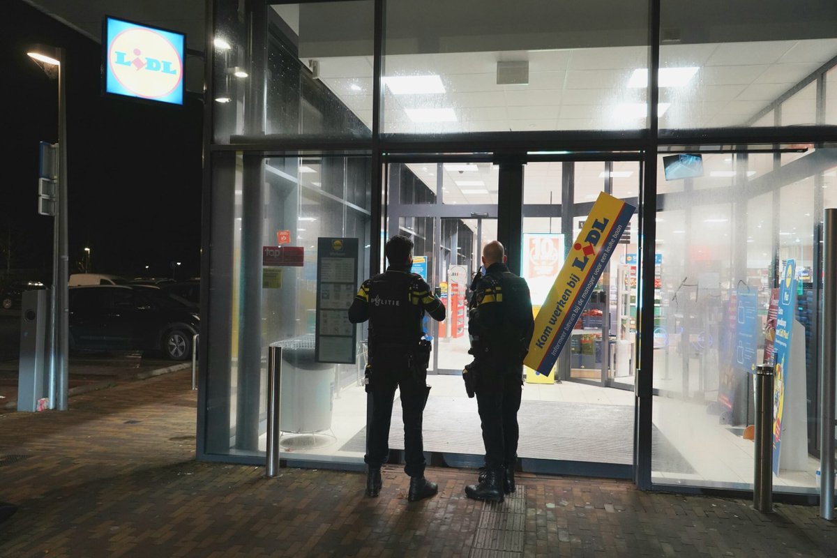 Overval op supermarkt, politie op zoek naar verdachte