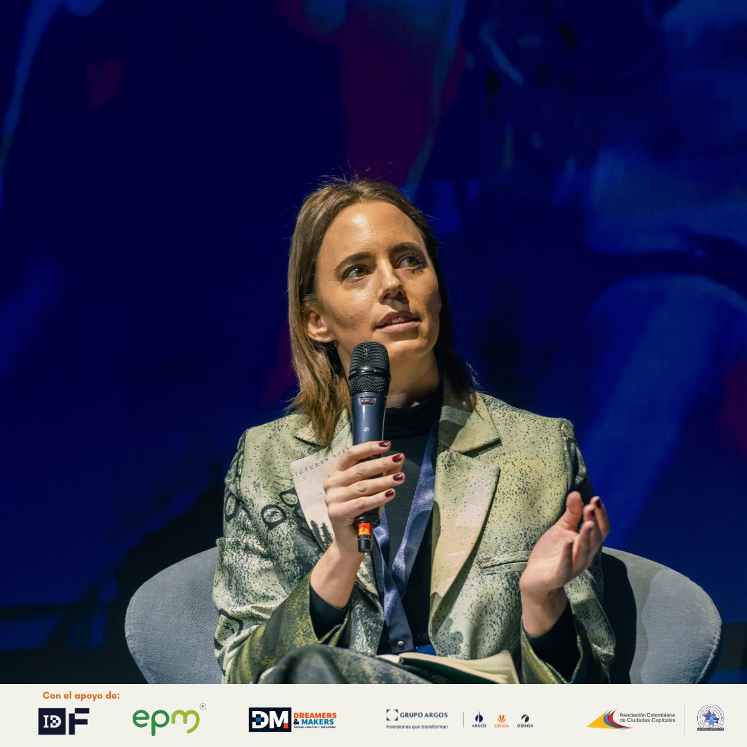 fimasd_org's tweet photo. 🌍 El futuro del trabajo y nuevas habilidades: preparándonos para un mundo impulsado por la IA

Con Sandra Cortesi, Fernando Valenzuela, Nat Ware y María Juliana Ruiz, exploramos cómo la IA transforma empleos y competencias clave para el futuro.

#ForoIA #Fimasd #ForoID https://t.co/fiVeBFuW3z