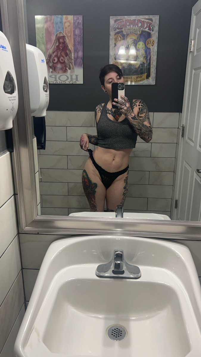 Moogle_Magic's tweet image. Uhhh did I mention I do OF again? 😋
Link in Bio.