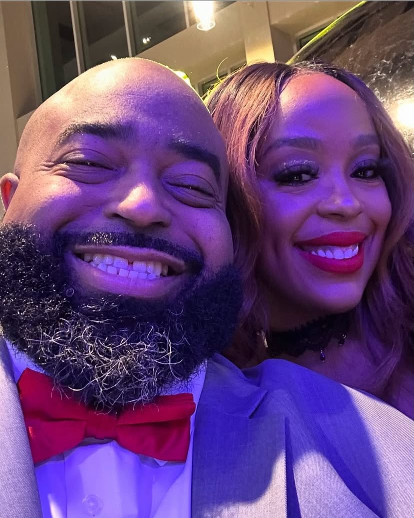 Quick Silva Show (@quicksilvashow) on Twitter photo We see our Morning Show Crew represented last night <a href="/MayorBMScott/">Brandon M. Scott</a> Inaugural Sneaker Ball 🔥🔥
<a href="/iamCheyParker/">Chey Parker</a> <a href="/BaltimorePork/">Pork Chop</a> <a href="/DJQUICKSILVA/">THE PARTY KINGPIN !!</a> We see our Morning Show Crew represented last night <a href="/MayorBMScott/">Brandon M. Scott</a> Inaugural Sneaker Ball 🔥🔥
<a href="/iamCheyParker/">Chey Parker</a> <a href="/BaltimorePork/">Pork Chop</a> <a href="/DJQUICKSILVA/">THE PARTY KINGPIN !!</a>