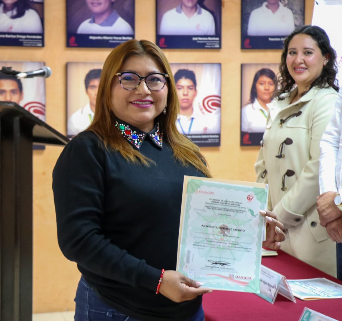 ICAPET_GobOax's tweet photo. Comunicado 📄

Entrega ICAPET mil 207 constancias de capacitación a personal del Cobao

Lee la información completa aquí: https://t.co/7BFm08Mzcp

#ICAPETMeImpulsa #Oaxaca #CapacitaciónQueTransforma https://t.co/vvw8xeW40z