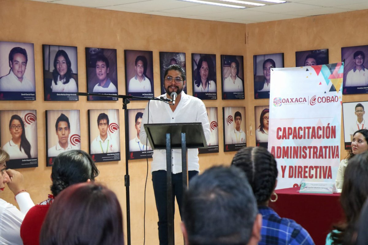 ICAPET_GobOax's tweet photo. Comunicado 📄

Entrega ICAPET mil 207 constancias de capacitación a personal del Cobao

Lee la información completa aquí: https://t.co/7BFm08Mzcp

#ICAPETMeImpulsa #Oaxaca #CapacitaciónQueTransforma https://t.co/vvw8xeW40z