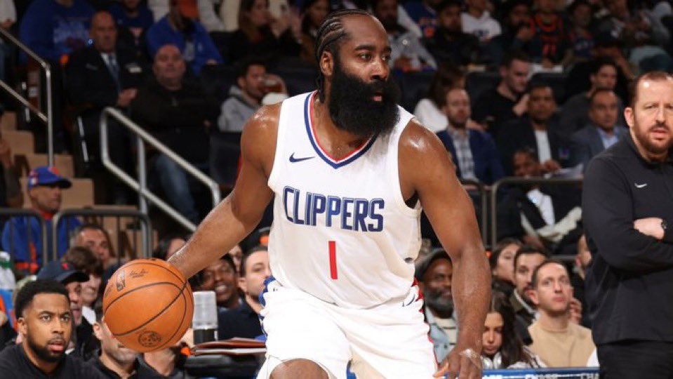 BovadaOfficial's tweet photo. 🏀 DOUBLE-DOUBLE BONUS 🏀

For each player below that records a double-double tonight, we'll give $100 to a follower in the replies!

Follow us, repost and reply with a 🫡 to enter! https://t.co/pDhpFHHzOA