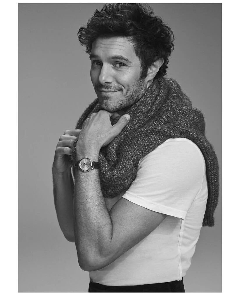 MEGustaChannel's tweet image. #MEGustaEdicola - #AdamBrody sul numero di dicembre 2024 di #StylistMagazine. Protagonista insieme a #KristenBell della serie #Nobodywantsme uscita quest'anno e rinnovata da #Netflix per una seconda stagione.