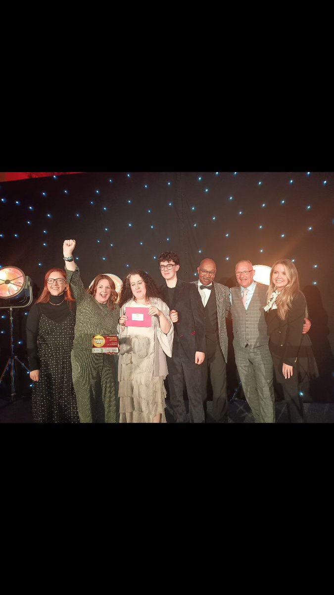 Martina JohnstonGray tweet media