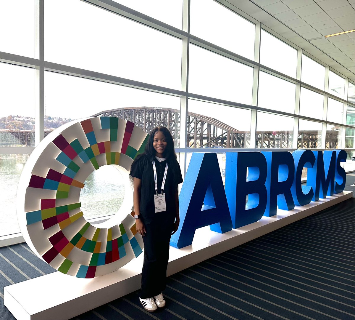vuccdlab's tweet photo. One of our undergraduate research assistants, Fedora, just presented at the Annual Biomedical Research Conference for Minoritized Scientists in Pittsburgh! She presented on a project she’s been spearheading in the CCDL (results to come!).

We are so proud of you Fedora!! https://t.co/9XJYEB4EwB