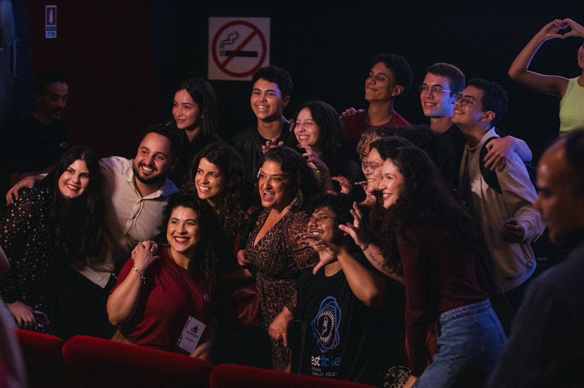 Vocês no GIFF!✨

Te esperamos aqui no <a href="/cineritzgoiania/">Cine Ritz Goiania</a> até domingo (8), tudo gratuito e aberto ao público. Venha com seus amigos!

📸 <a href="/trezeleo/">Leonardo Silva</a> @coxinikoordei