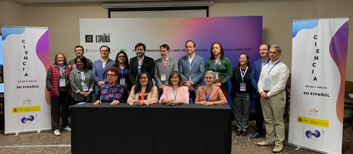 Las asociaciones de editoriales universitarias iberoamericanas han firmado el “Acuerdo de Guadalajara” en el XI Foro Internacional de Edición Universitaria y Académica, celebrado en la #FILGuadalajara 2024, que recoge un compromiso con la ciencia iberoamericana y con el español y