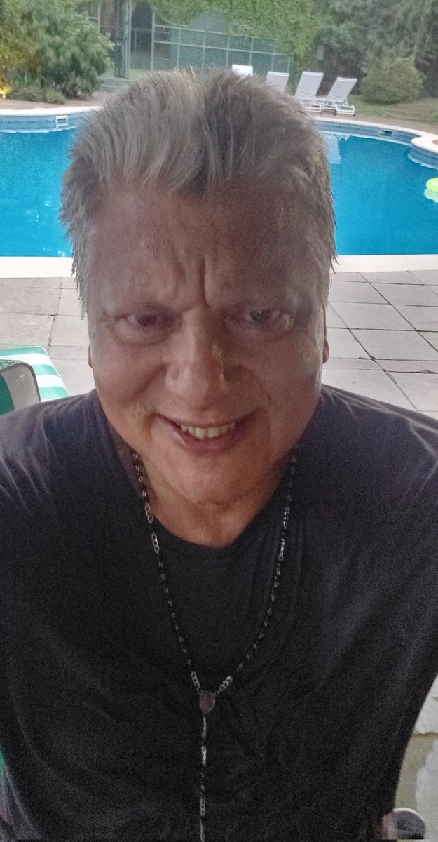 Hiran515487328's tweet image. Buueenaass taardeess. 
           #HcSystem