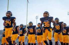 #AGTG Extremely Blessed to Receive an offer from Texas Wesleyan <a href="/TxWesFootball/">TxWes Football</a> <a href="/CoachHouston32/">Keith Houston</a>