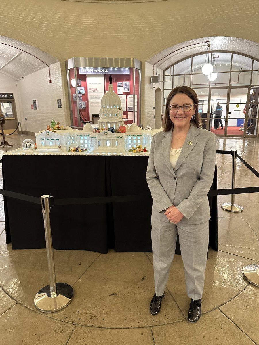 Some holiday sweetness just arrived in Congress with the annual Capitol gingerbread model!