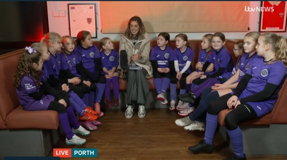 Katie Sands (@kesands) on Twitter photo 🏴⚽ A pleasure, privilege & pinch-me moment to be involved in the planning and producing of a special Wales at Six to celebrate Wales qualifying for a first major tournament
Huge <a href="/ITVWales/">ITV Wales News</a> team effort to get this to air, to celebrate a very special team
itv.com/watch/news/cat… 🏴⚽ A pleasure, privilege & pinch-me moment to be involved in the planning and producing of a special Wales at Six to celebrate Wales qualifying for a first major tournament
Huge <a href="/ITVWales/">ITV Wales News</a> team effort to get this to air, to celebrate a very special team
itv.com/watch/news/cat…