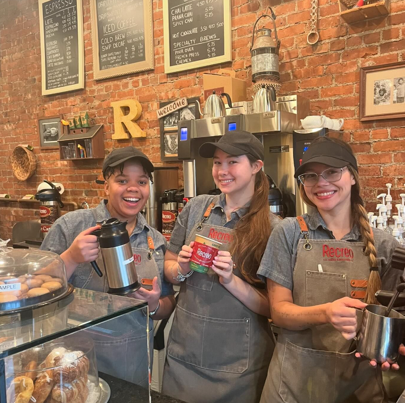 🎄 December is here! ❄️

WashTone Media is featuring local businesses daily! Today’s spotlight: <a href="/elrecreocoffee/">Recreo Coffee</a> in Boston. ☕ Shop local, sip great coffee!

#ShopLocal #BostonCoffee #WashToneMedia