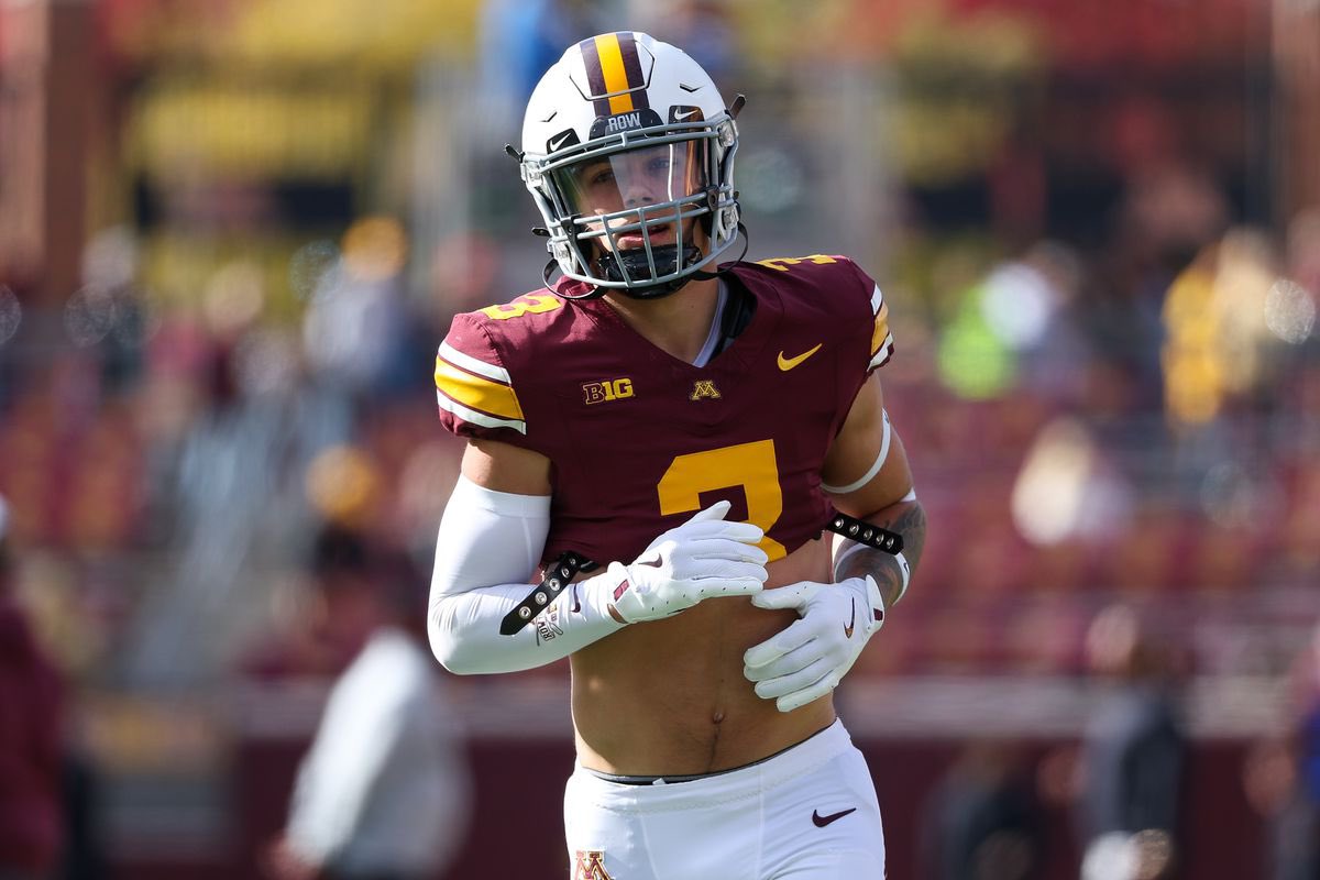 CollegeFBonX's tweet image. Like this tweet to vote for Koi Perich.

Voting ends 12/5 at 5pm ET.