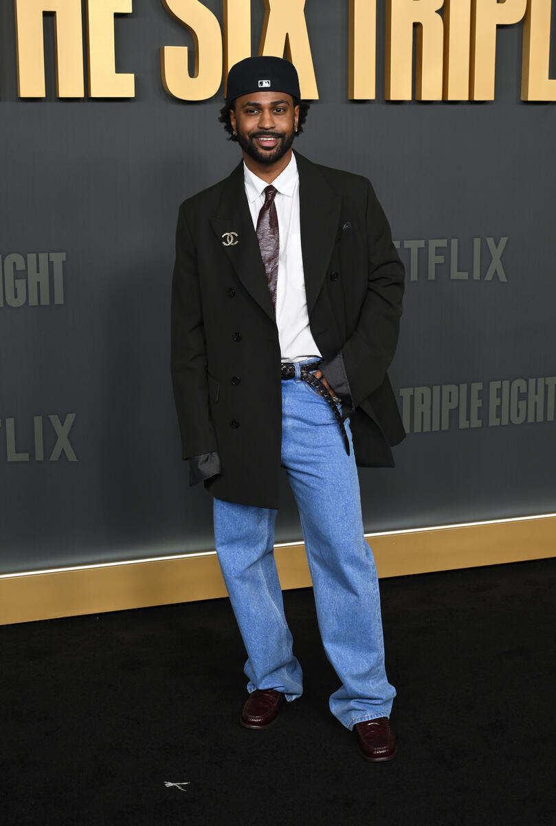 style_starss's tweet photo. Ashley Park , Big Sean , Swizz Beatz and Moriah Brown attended the premiere of the movie " The Six Triple Eight " in L.A
 📸: Michael Buckner https://t.co/fSRcJFmT7U