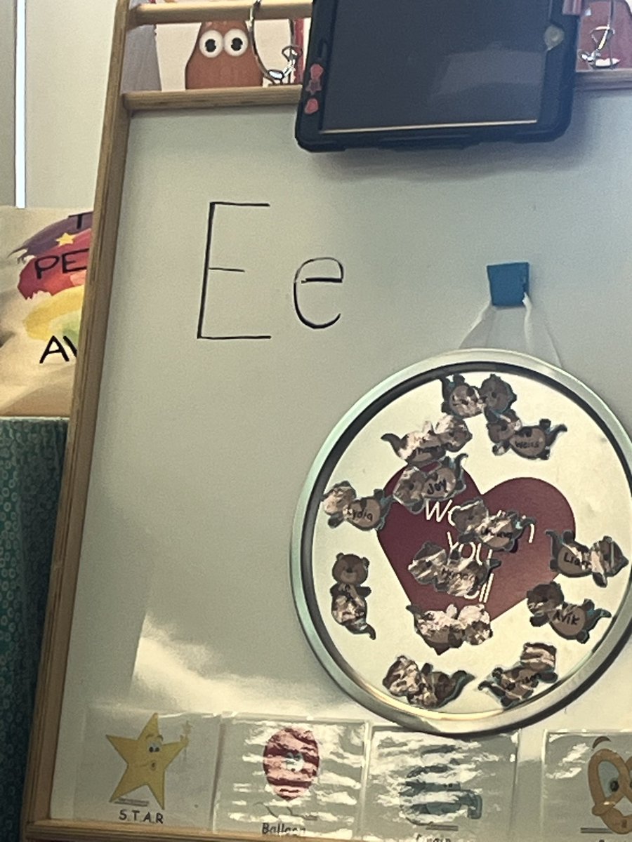 EarlyLearningDr's tweet image. Mrs. Weiss’s class had an exciting day learning the letter E! 📝 They explored its sounds and ended the day reading about an elephant in the Christmas parade. 🎄🐘 #LearningFun