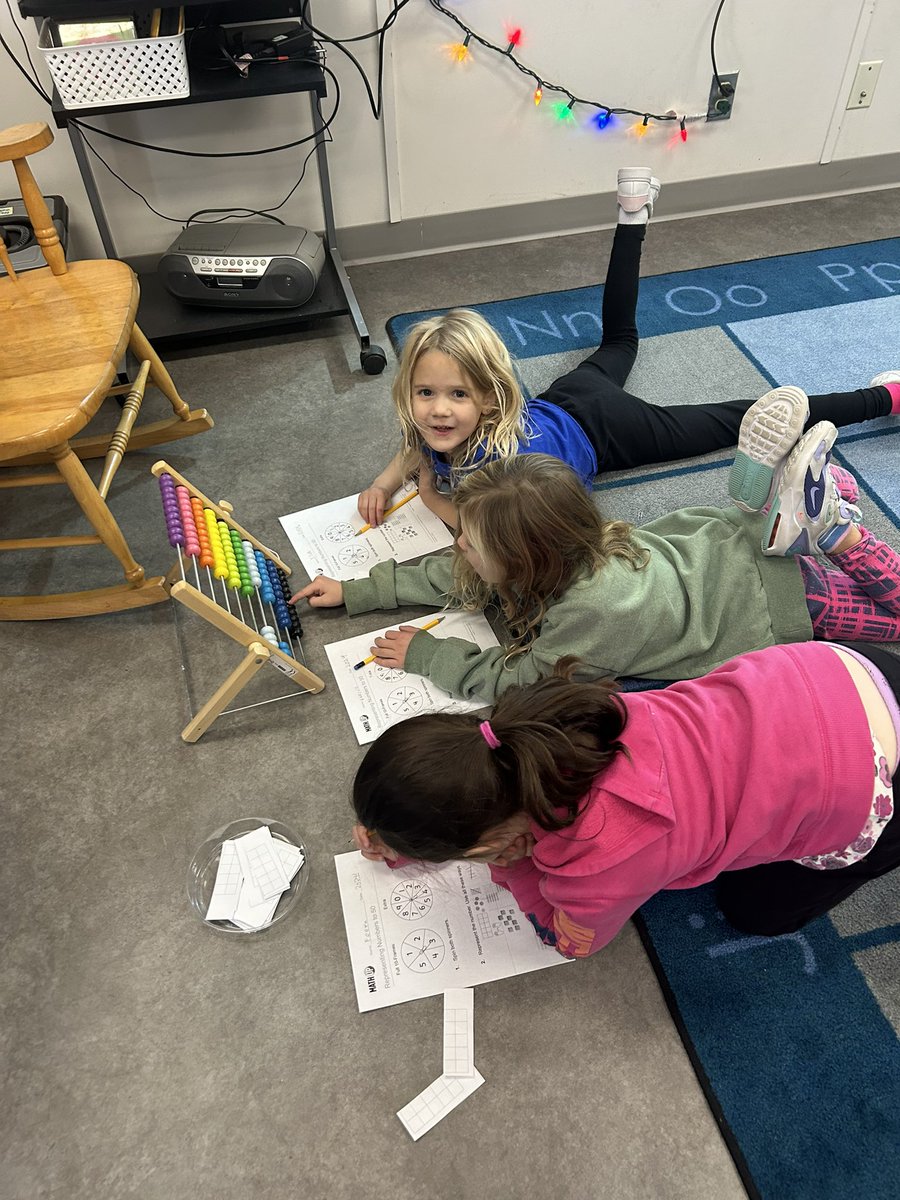 MsJSeas's tweet image. Grade 1”s  using a variety of ways to represent numbers to 50.  @EASetonOCSB #MathUp