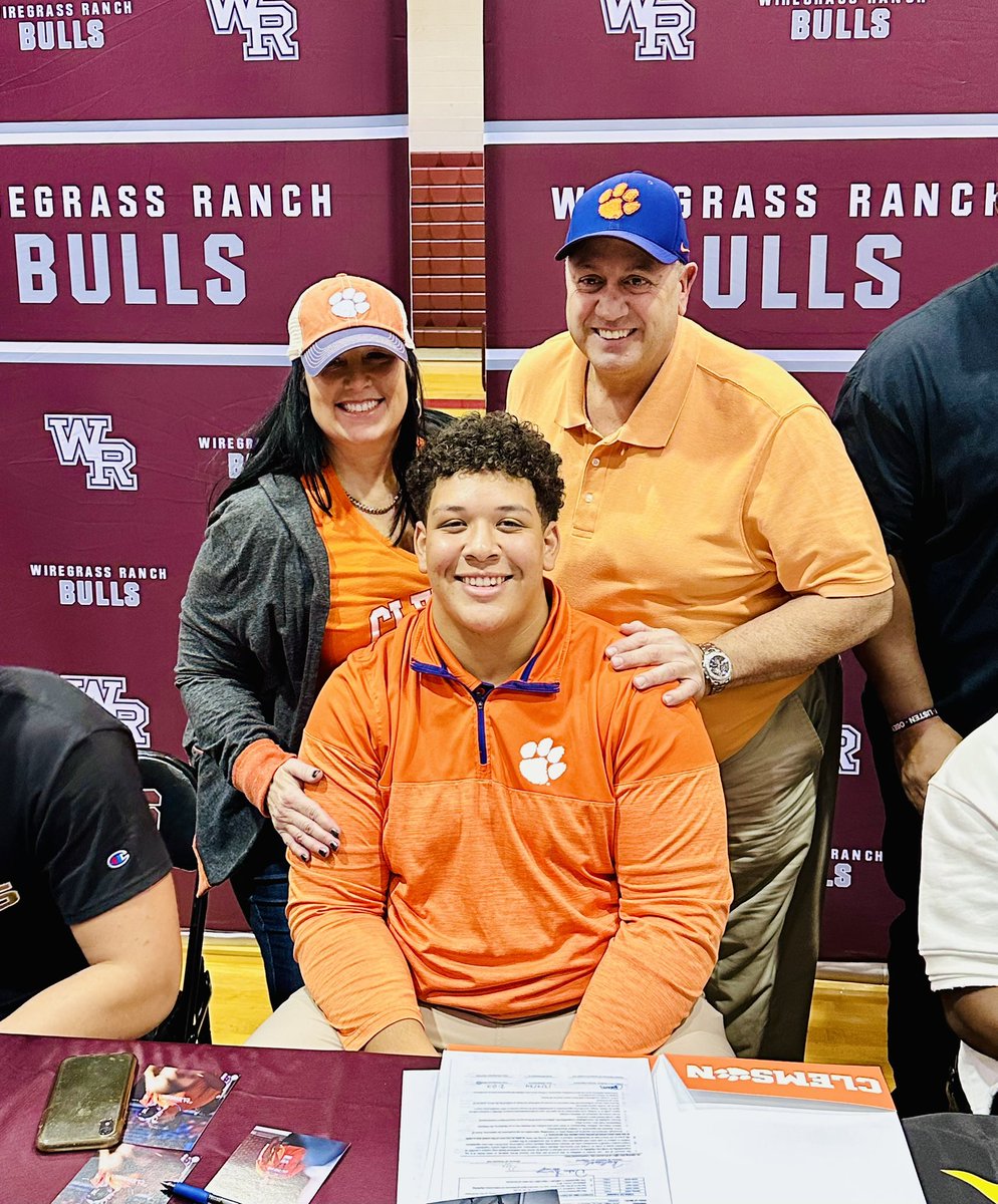 Adrienne tweet media