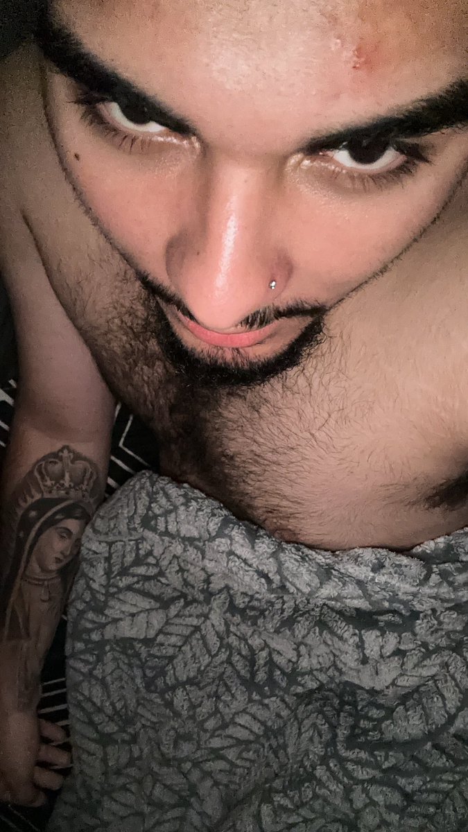 krridjd's tweet photo. Where My Freaks at🤨 Ass or Dick🫣
#gayteen #gay18 #Dl #dllatino #gaylatino #masc #hairy #gaysd #gaysandiego #uncut #socal #gay #grindr #sniffies https://t.co/3MxrCasxMr