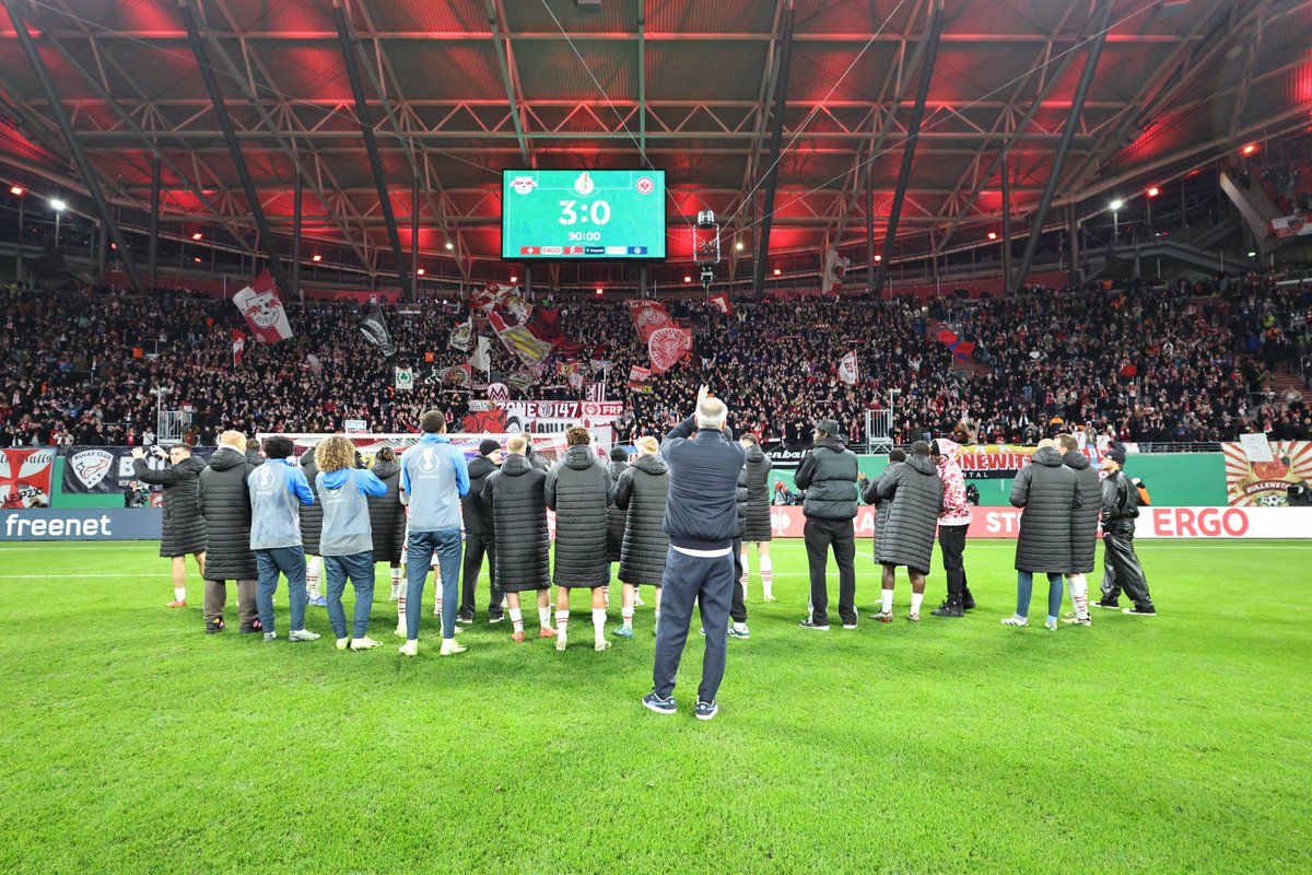 Was für ein Abend mit EUCH #RBLFans 🙏

Träumt was schönes, Viertelfinalisten 🥰

#WirSindLeipzig 🔴⚪️