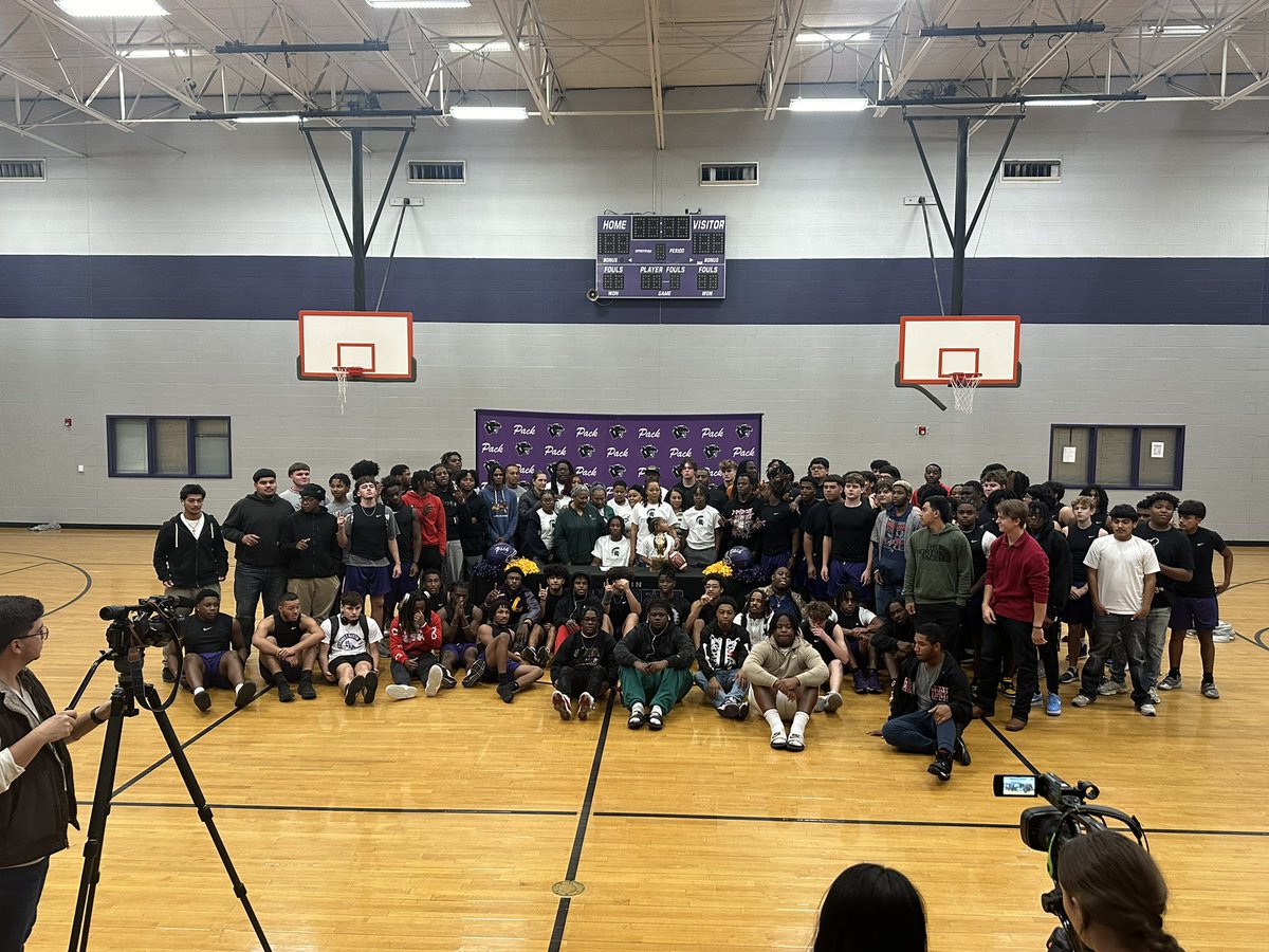Lufkin Recruiting (@lufkinrecruit) on Twitter photo Congrats to <a href="/D1Evan16/">Evan “EY” young🍀</a> <a href="/ZionWilliams06/">Zion Williams</a> on signing to further their education and football careers!! Both of them have bright futures! We couldn’t be prouder of what they have accomplished while wearing Lufkin purple!! Congrats to <a href="/D1Evan16/">Evan “EY” young🍀</a> <a href="/ZionWilliams06/">Zion Williams</a> on signing to further their education and football careers!! Both of them have bright futures! We couldn’t be prouder of what they have accomplished while wearing Lufkin purple!!