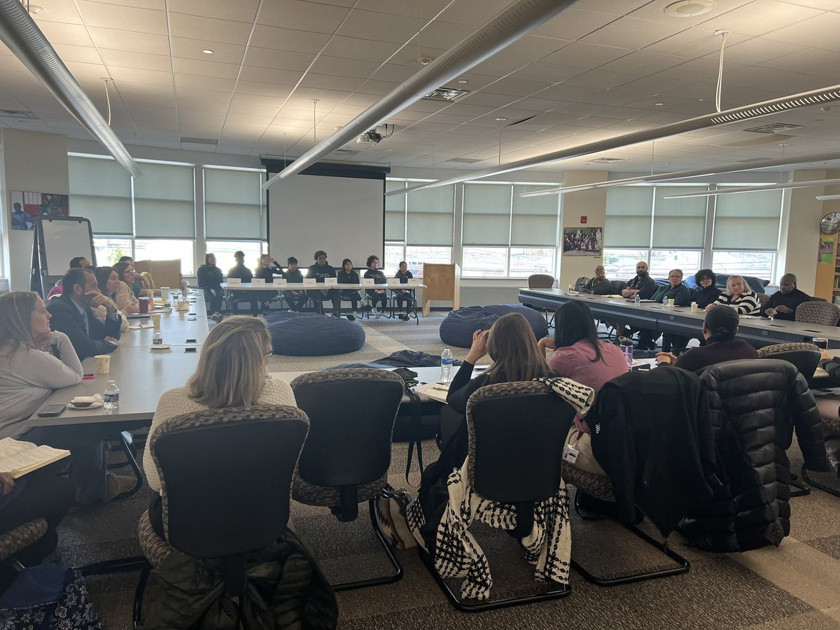 Amy Rock tweet media