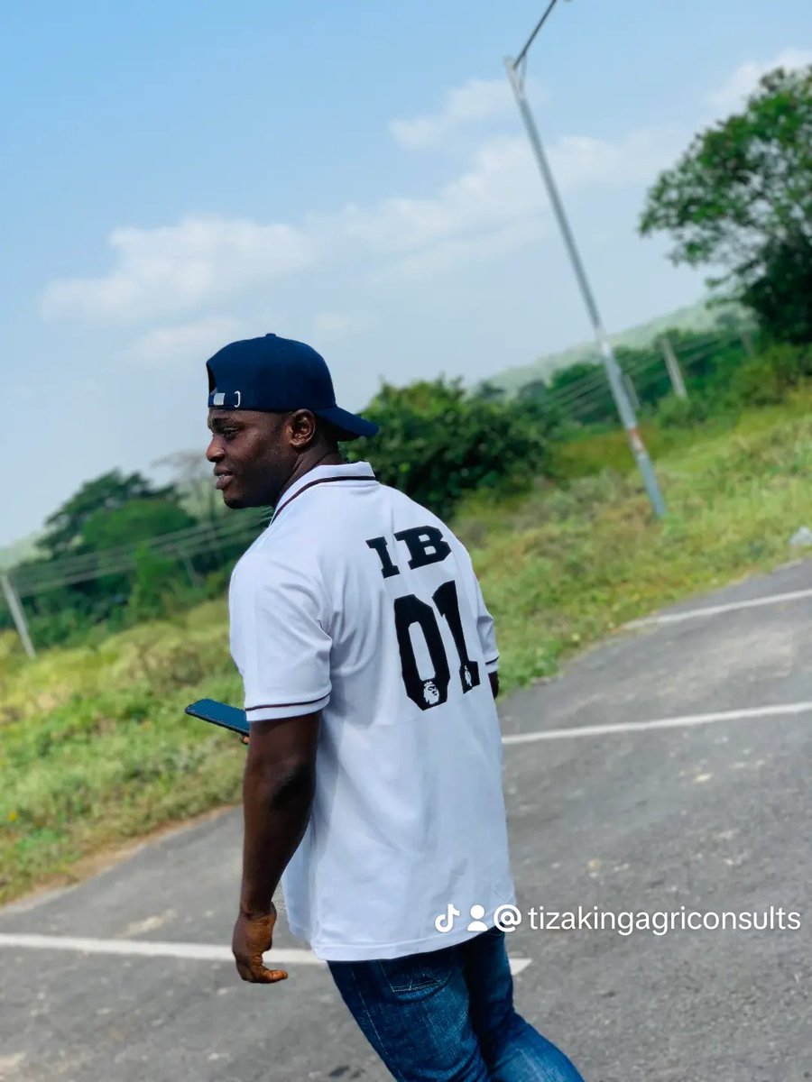 Tizakingagric's tweet photo. You may not have control over what happens every day. But you can decide which mindset you bring to a new day.

Been a while 🏃‍♂️
Let's keep it fit🏋️‍♀️

#gym #fitness #bodybuilding #stayfocused #keepitfit #motivation #gymmotivation #hardwork #nevergiveup  #hope https://t.co/kaHeiROJTp