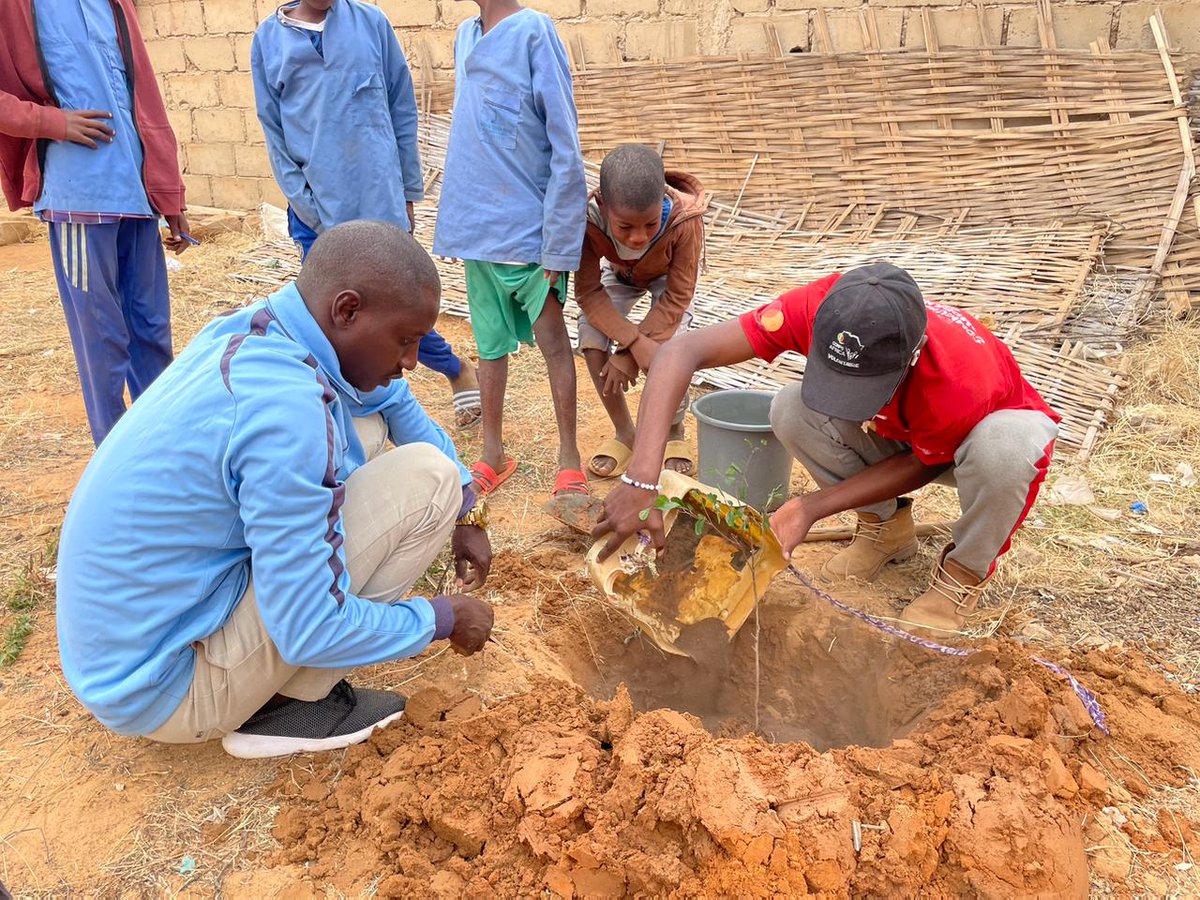 gilbertmbonimpa's tweet photo. Volunteering is my way of driving change. As a Volunteer, I've seen the power of small actions to inspire hope and unite communities. It's not just about giving—it's about learning and growing together. Grateful to serve with @CorpsAfrica 

Happy International Volunteer Day! https://t.co/3cRmmfdsn1